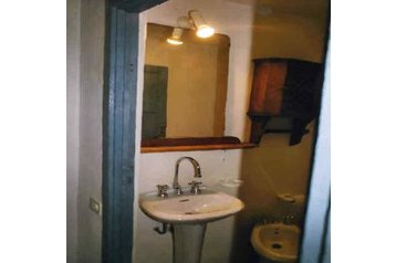 Italia Privát Trassilico, Esterno